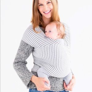 NWOT Exclusive Solly Baby Wrap